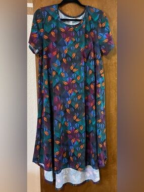 LuLaRoe Carly Green Burgundy Feather Print Dress